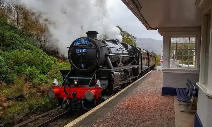 Jacobite Train and Private Cruise of Loch Nevis with Lunch