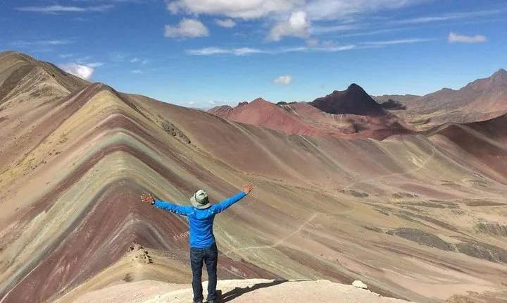 Rainbow Mountain - 1 Day Journey