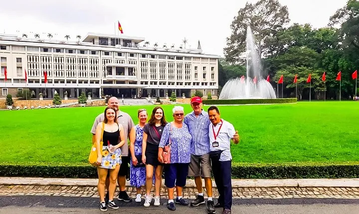 Ho Chi Minh City: War Remnants Museum & Ben Thanh Market