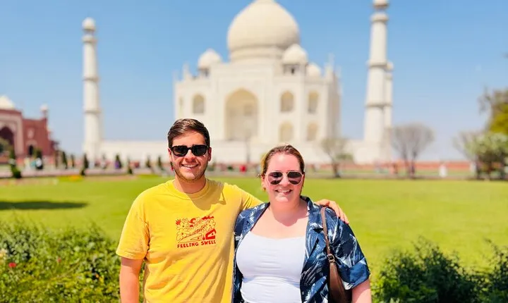 From Delhi: Private 2-Day Taj Mahal, Agra Fort & Fatehpur Sikri