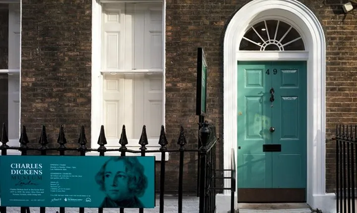 London Charles Dickens Puzzle Questo and Self-Guided Tour