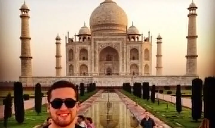 11 Hour Taj Mahal Sunrise and Sunset Day Tour with Fresh Lunch