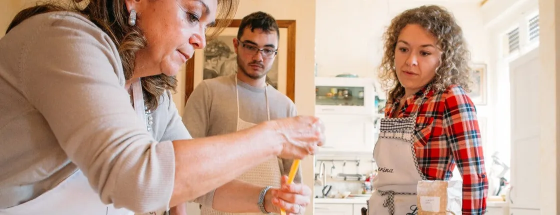 Cooking class and tasting at a Cesarina's home in Como