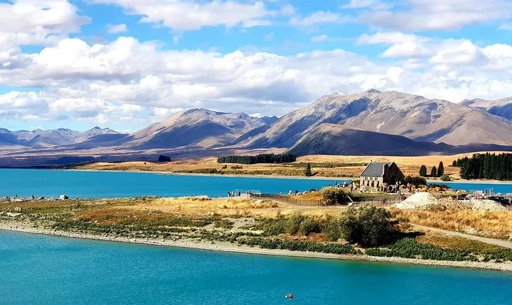 Mount Cook, Lake Tekapo and Tasman Glacier Tour from Christchurch