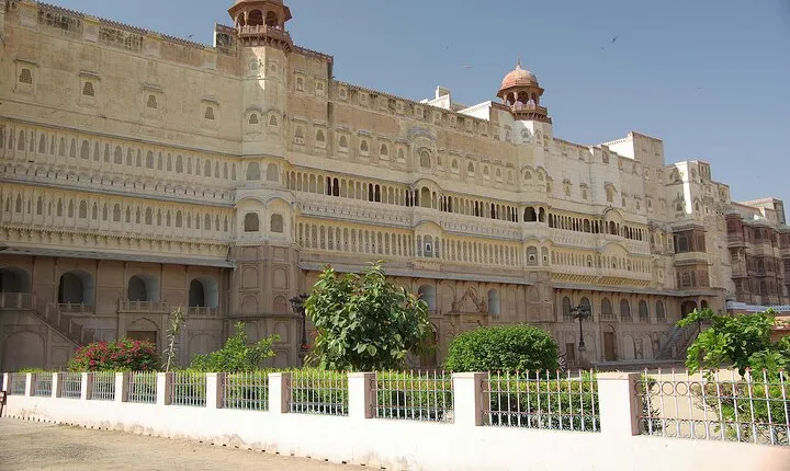 Bikaner Drop with Visit Junagarh Fort & Rat Temple from Jaisalmer
