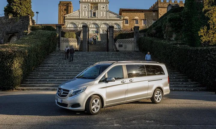 Livorno Private Departure Transfer: Central Florence to Cruise Port