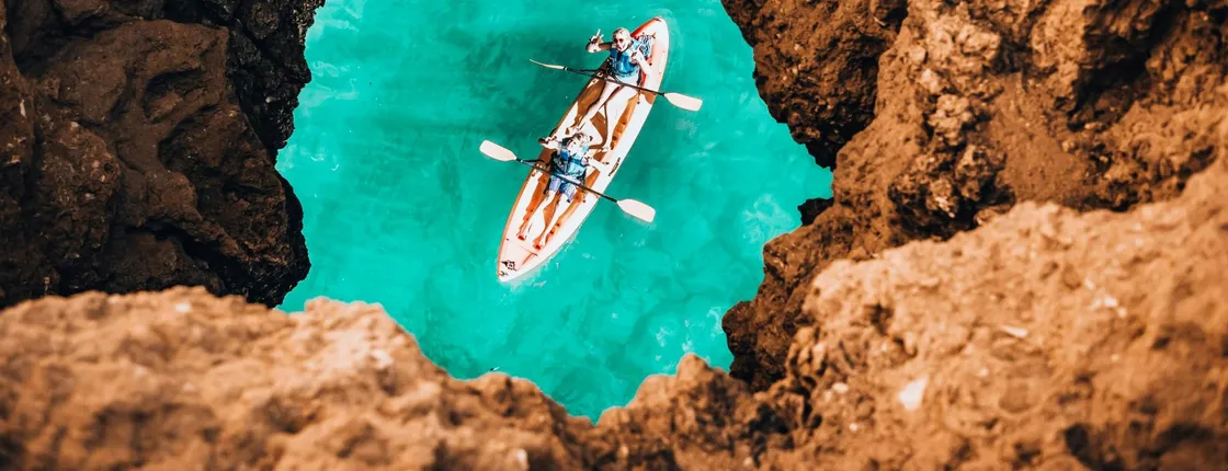 Caves and cliffs kayak tour in Albufeira