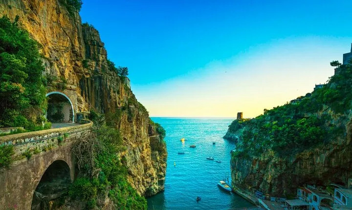 Amalfi Coast: full-day tour from Rome with assistant