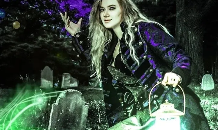 Black Cat Ghostly Night Tour in Salem