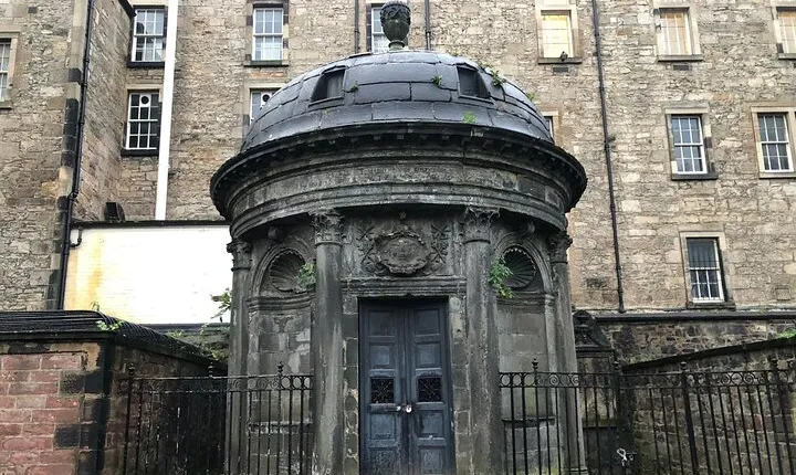 Ghosts of Edinburgh: Bloody Past Exploration Game and Tour