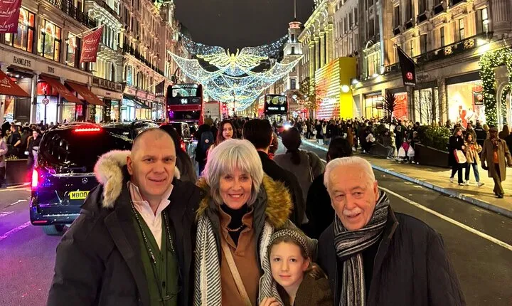 London Christmas Lights Private Guided Taxi Tour