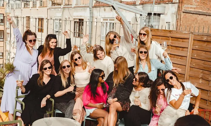 Barcelona Rooftop Wine Tasting – Fun, Social & Unpretentious!