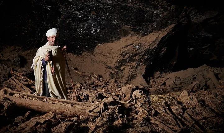 Lalibela churches , church museum & Yemrehan kirstose ( cave church)