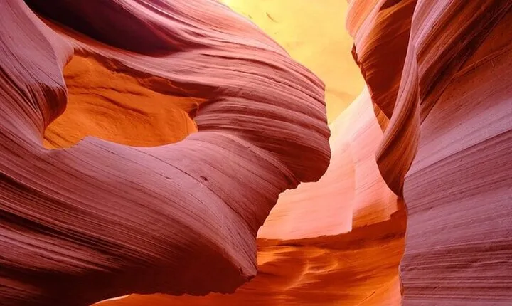 Day Trip from Las Vegas to Antelope Canyon & Horseshoe Bend