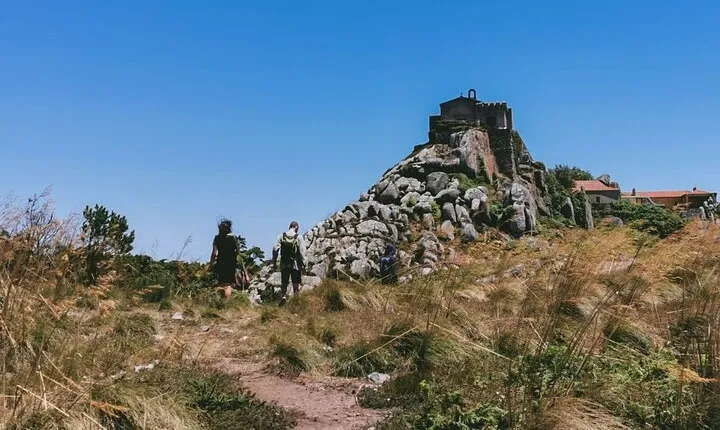 Know Sintra through the eyes of a local archeologist private tour