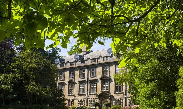 Scholars & Secrets of Cambridge: Self-Guided Puzzle Adventure