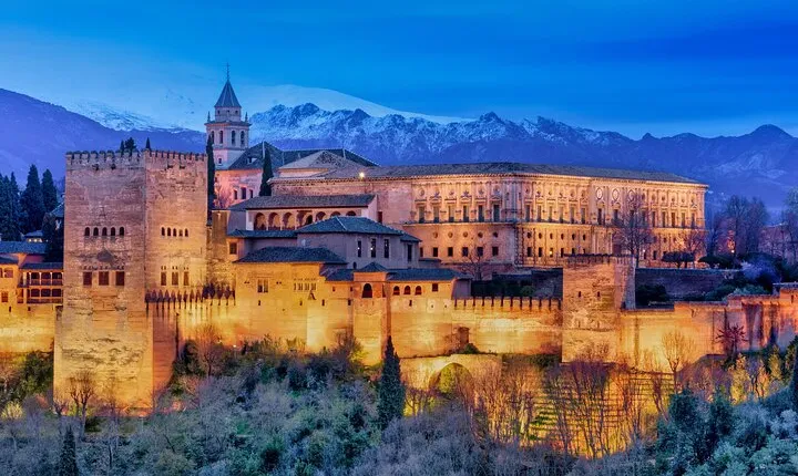 Private Tour of the Alhambra in Granada (includes tickets)
