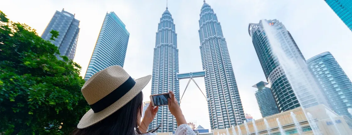 Kuala Lumpur city exploration private half-day tour