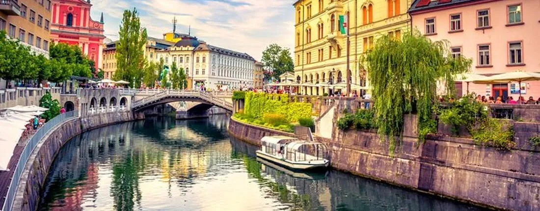Walking tour of historical Ljubljana