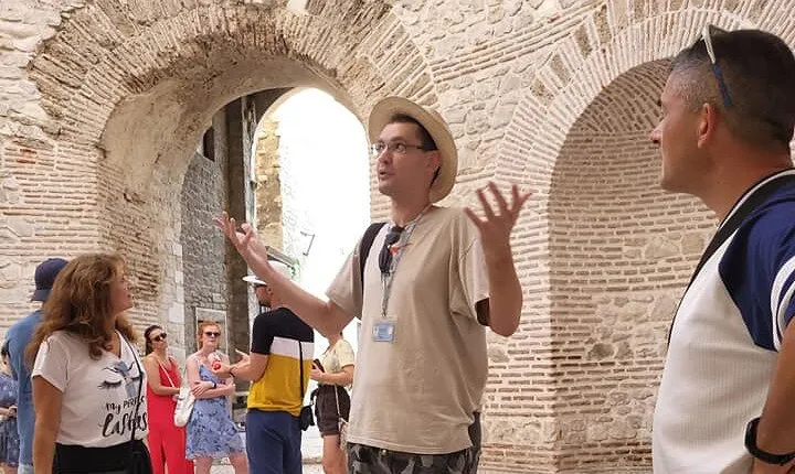 Chill Walking Tour of Diocletian's Palace
