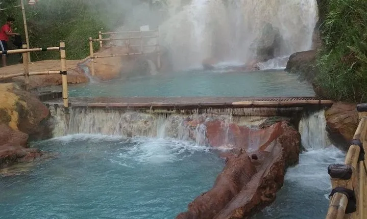 Private Tour Tour from Tangkuban Perahu Crater & Hot Springs