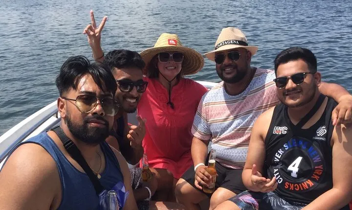 Boat Rental In Cartagena For 8 People
