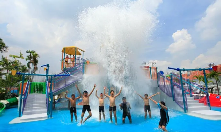 Siam Amazing Theme Park in Bangkok with Lunch & Hotel Pickup