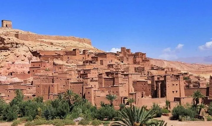 "Ouarzazate to Marrakech: Your Comfortable Private Transfer"