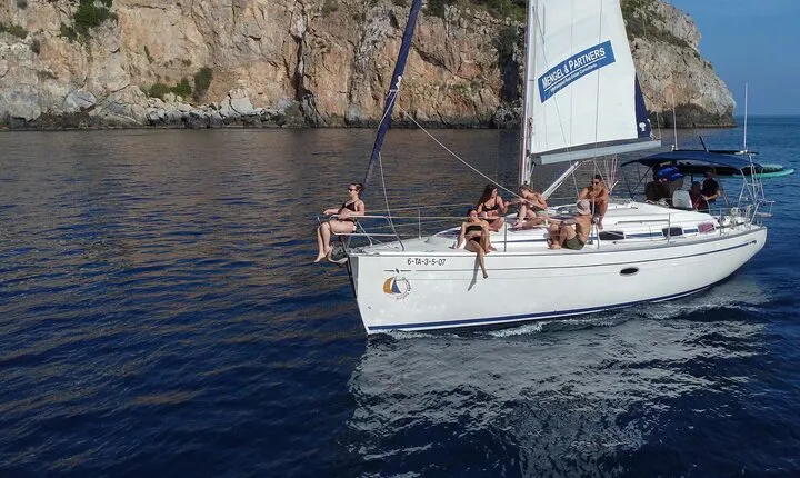 La Herradura: Sailboat with a view of Dolphins-Private