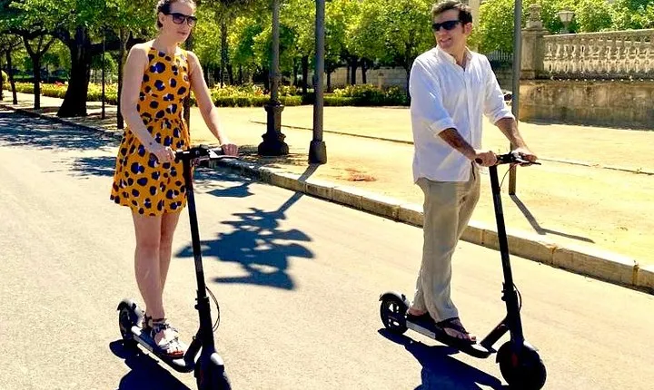 Scooter tour in Seville