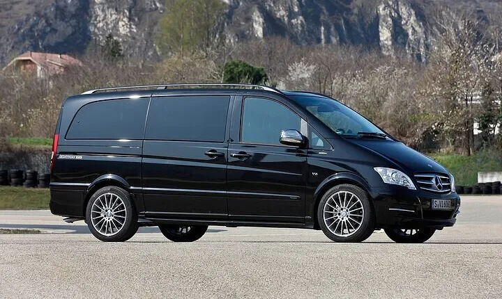 Private Luxury Transfer from Athens to Athens Airport