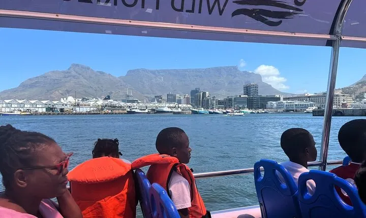 30 Minute Harbour Cruise in Cape town