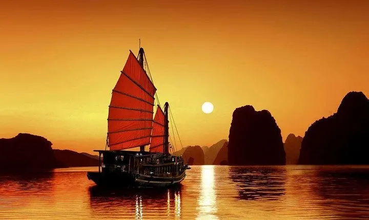 2 Days Halong Bay 3* Cruise Including Transportation from Hanoi