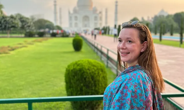 Private Sunrise Taj Mahal & Agra Tour from Delhi by Luxury Car 