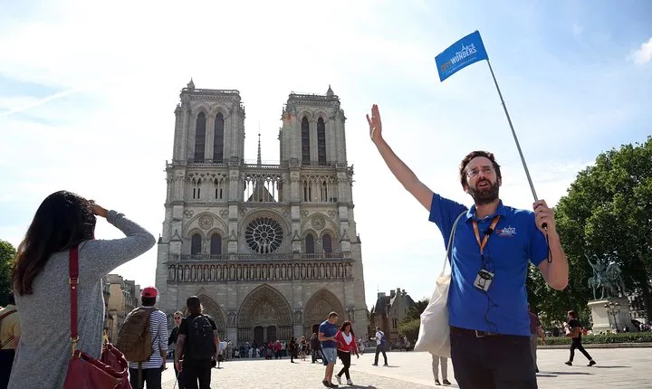 Notre-Dame Tour with Access to the Cathedral