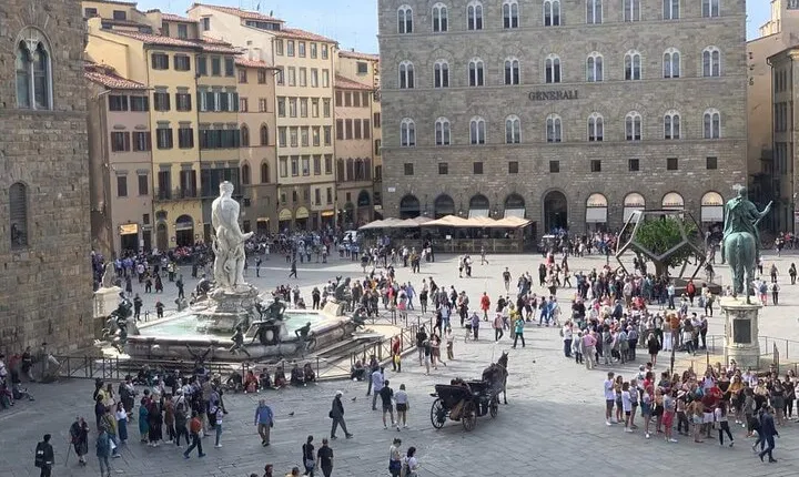 Art and History -Florence walking small group tour 