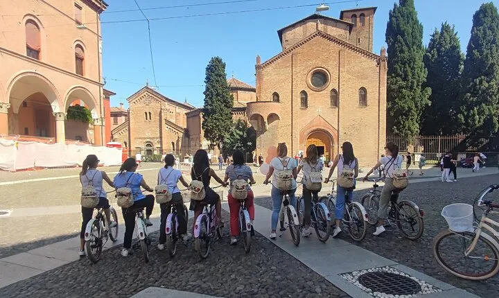 Bologna Classic Guide Bike Tour