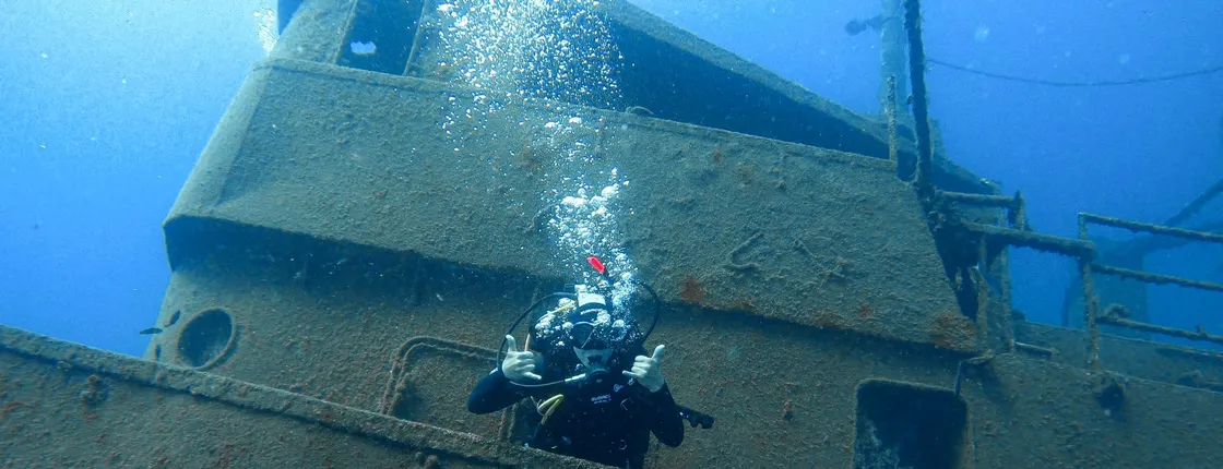 Package 1- 10 dives for certified divers in Tenerife