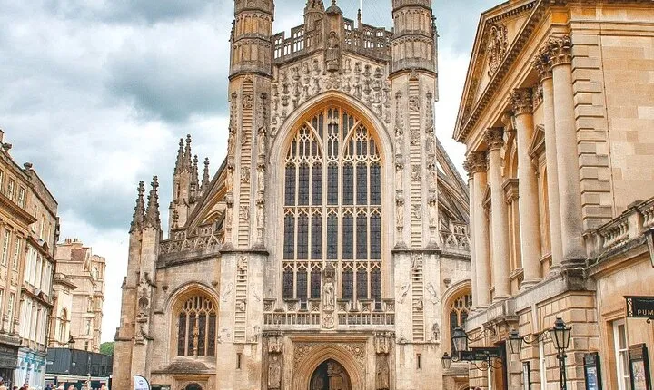 Welcome to Bath: Private Walking Tour including Bath Abbey
