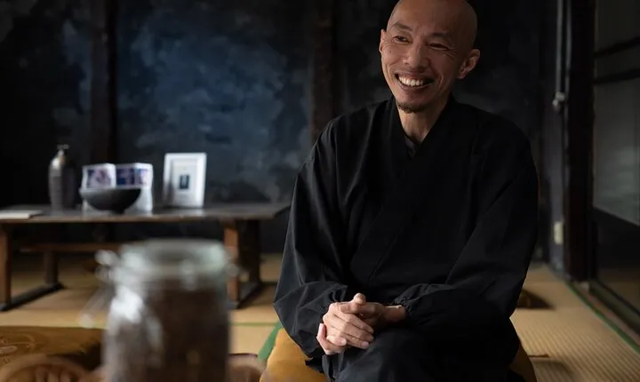 Morning Zen Meditation at a Kyoto Café