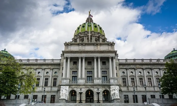 Self-Guided Harrisburg Scavenger Hunt: Capitol Reflections