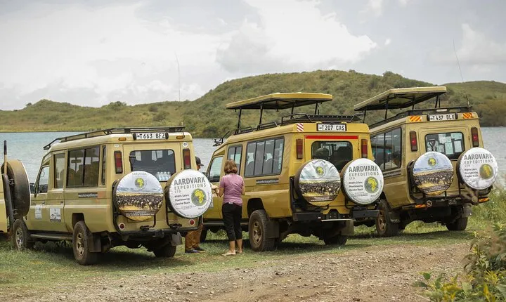 6 Days Serengeti Big Five Mid-Range Lodge Safari in Tanzania