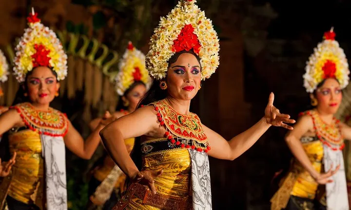 Legong Dance Show at Ubud Palace Bali