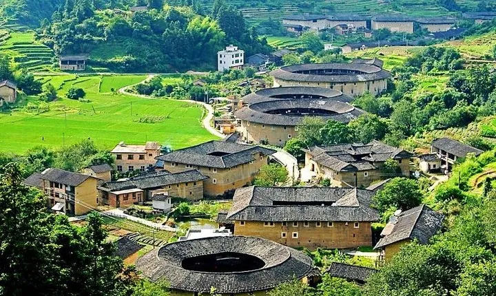 Private Layover Tour to Tianluokeng Tulou from Xiamen Airport or Cruise Port