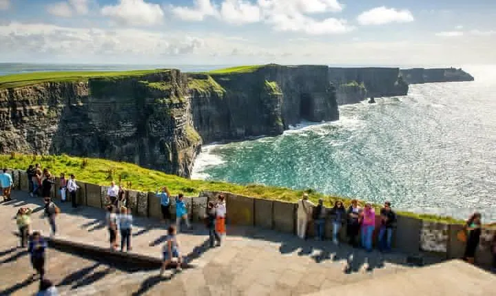 Private Cliffs of Moher Tour Small Group from Ennis, Ireland 