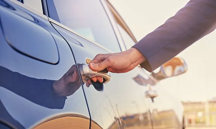 Maurice Bishop Airport Fast Track & Private Transfer Roundtrip