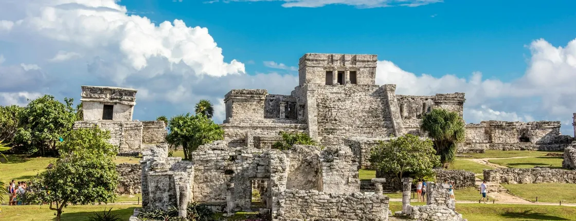 Guided tour of Tulum and visit to a modern Maya community