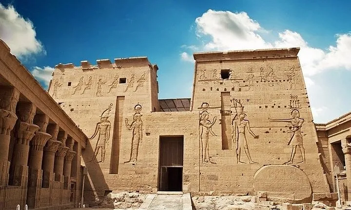 8-Day Giza, Cairo, Luxor and Aswan Tour from Cairo