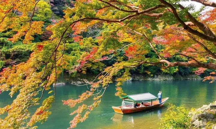 Arashiyama, SanzenIn and Bamboo Forest Day Tour from Kyoto/Osaka
