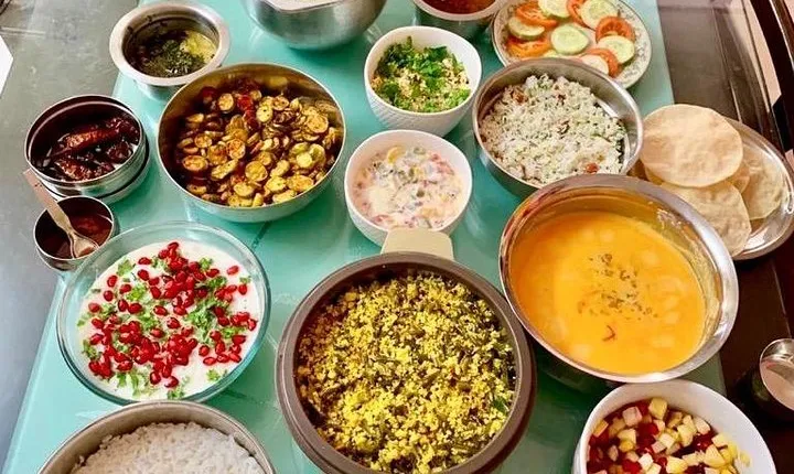 Cook & Dine Experience with a local in Mumbai City
